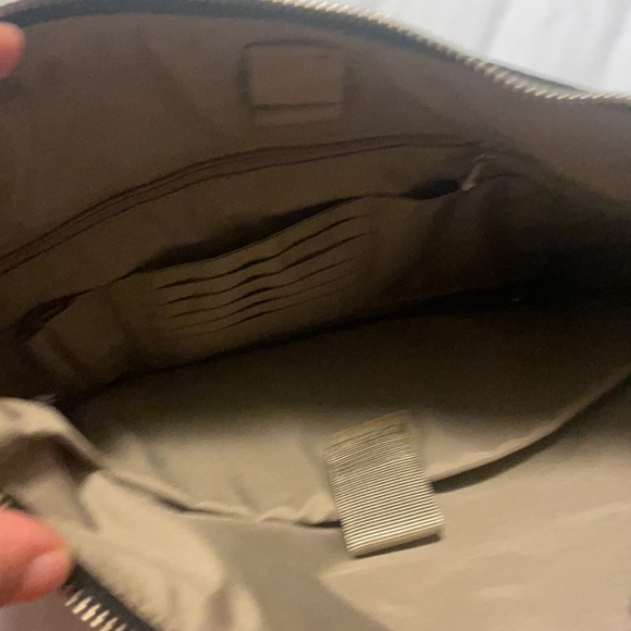 Bagolini cross body bag never been used was given as a gift - Picture 2 of 2